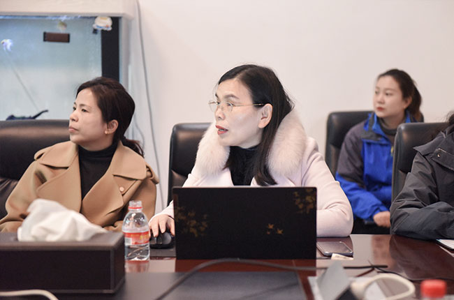 就公司財務(wù)管理等情況進行交流