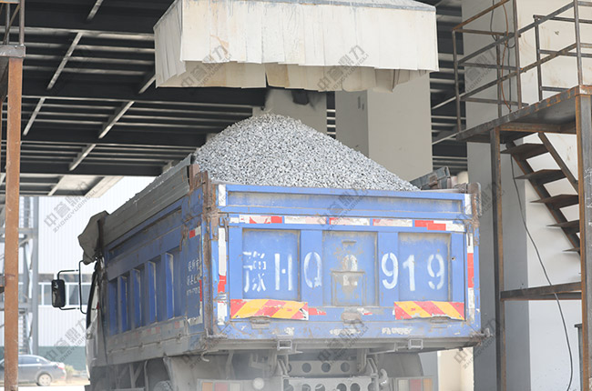 散裝物料自動(dòng)裝車系統(tǒng) 散裝物料自動(dòng)裝車系統(tǒng)