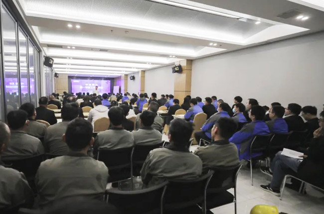 中譽(yù)鼎力舉行2022年第一季度工作總結(jié)會(huì)