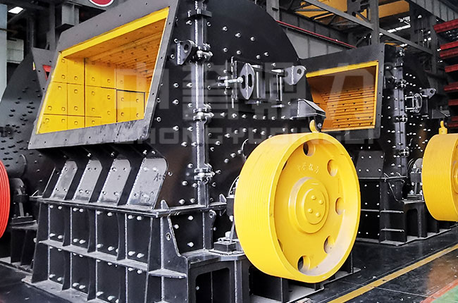 重錘破碎機(jī)與反擊破碎機(jī)的區(qū)別 重錘破碎機(jī)與反擊破碎機(jī)的區(qū)別