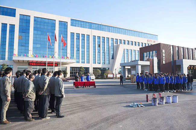 中譽(yù)鼎力智能裝備有限公司進(jìn)行消防實操演練