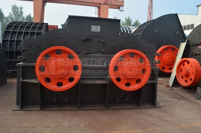 雙轉(zhuǎn)子整形制沙機(jī)