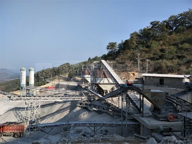 制砂生產(chǎn)線現(xiàn)場(chǎng)
