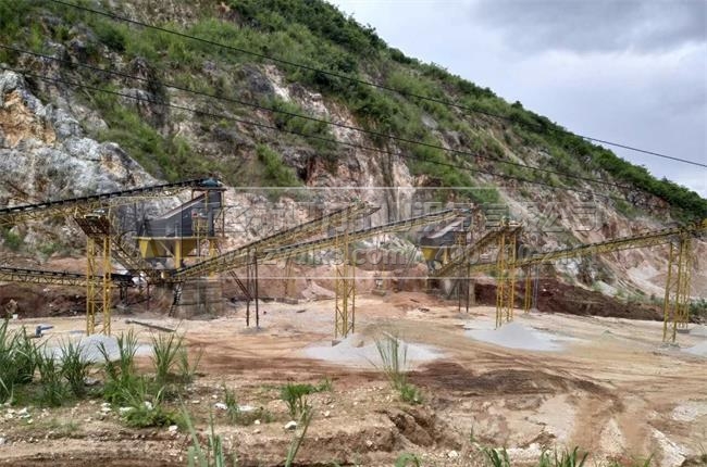 小型石料生產(chǎn)線現(xiàn)場配置