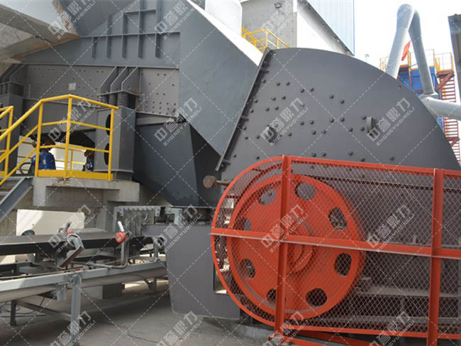 中譽(yù)鼎力單段錘式破碎機(jī)在輝縣市孟電水泥生產(chǎn)線的應(yīng)用