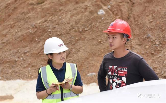 生產(chǎn)線技術(shù)員采訪