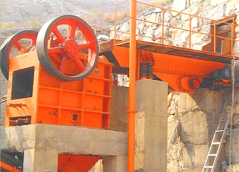 鄂式碎石機(jī)使用現(xiàn)場(chǎng)
