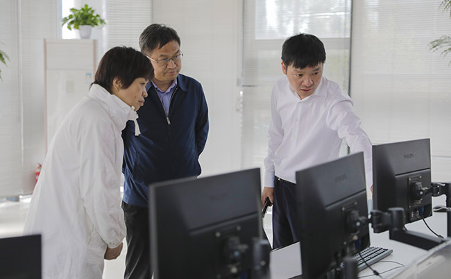 �˽����u(y��)�������ܵVɽ����ϵ�y(t��ng)�\(y��n)�Р�r