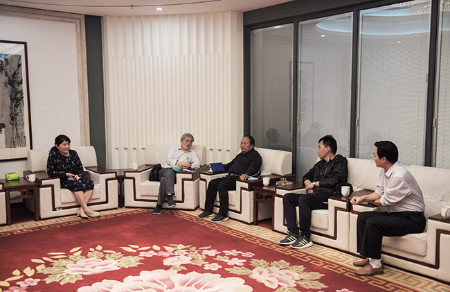 ���l(xi��ng)�й��žּ����l(xi��ng)�I(y��)���g(sh��)�W(xu��)Ժ��(d��o)�W�R���u(y��)��������У�����