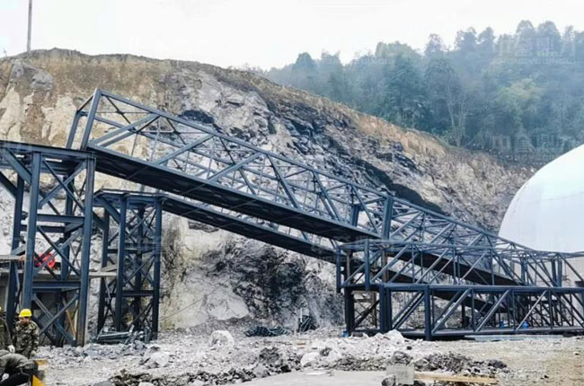 ���b�F(xi��n)��(ch��ng)