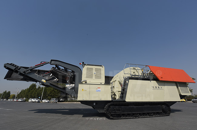 廢棄混凝土的克星—移動式破碎機(jī)篩分站 廢棄混凝土的克星—移動式破碎機(jī)篩分站