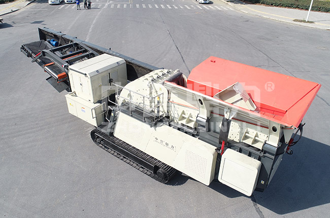 廢棄混凝土的克星—移動式破碎機(jī)篩分站 廢棄混凝土的克星—移動式破碎機(jī)篩分站