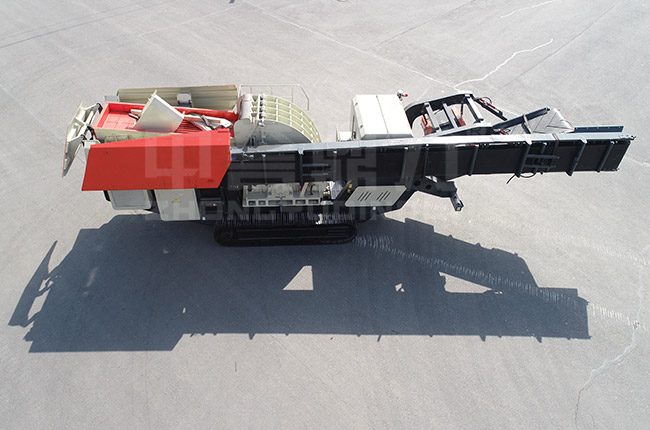 車(chē)載式移動(dòng)破碎機(jī)的工作優(yōu)勢(shì)分析 車(chē)載式移動(dòng)破碎機(jī)的工作優(yōu)勢(shì)分析